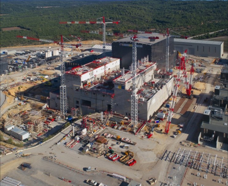 Six years of Potain cranes at ITER power plant construction site